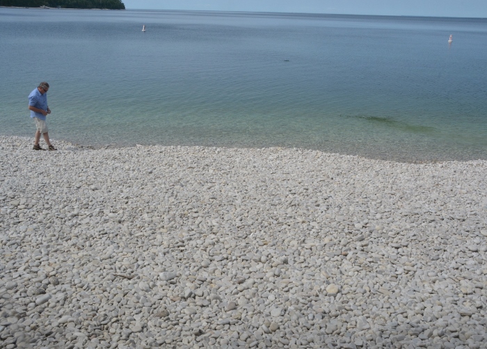 white rocks on Schoolhouse Beach